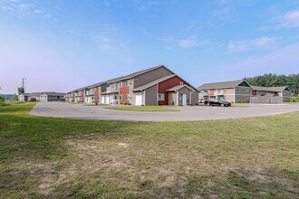 N6695 Riverview Rd in Black River Falls, WI - Building Photo - Building Photo