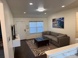 809 NW 67th Ave in Bentonville, AR - Building Photo