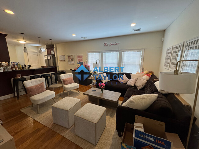 44 Greycliff Rd, Unit 1