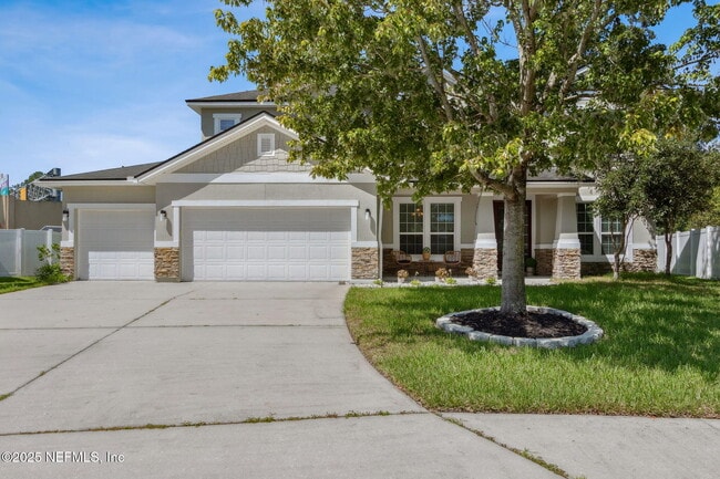 property at 11470 Glenlaurel Oaks Cir