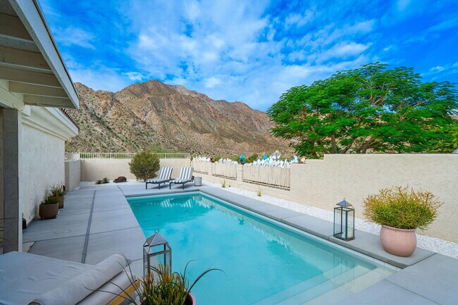 53680 Avenida Montezuma in La Quinta, CA - Building Photo - Building Photo