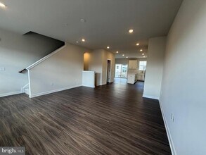 33 E Front St in Bridgeport, PA - Building Photo - Building Photo