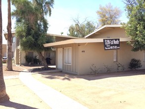 Ko Ko Palms in Mesa, AZ - Foto de edificio - Building Photo
