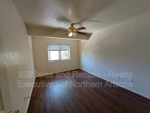 3042 N Joy Ln in Flagstaff, AZ - Building Photo - Building Photo