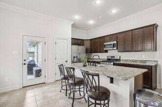 39266 Superior Wood Ave in Gonzales, LA - Foto de edificio - Building Photo