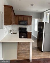 838 Corinthian Ave in Philadelphia, PA - Building Photo - Building Photo