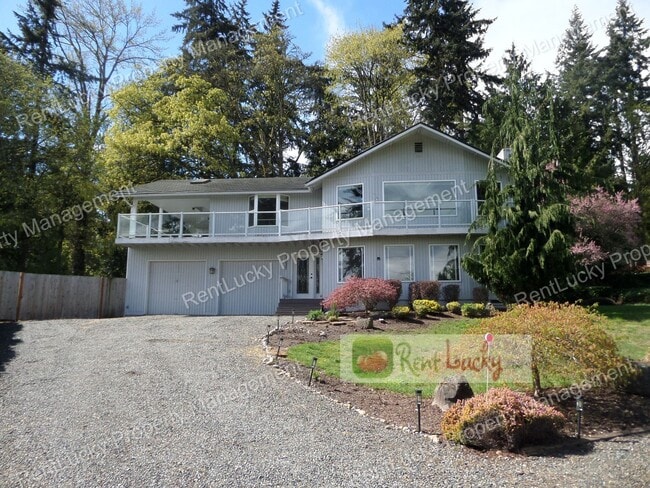 property at 31037 6th Pl SW