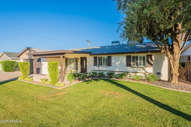 8263 E Cypress St in Scottsdale, AZ - Building Photo - Building Photo