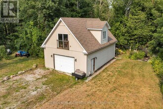 3211 Oak St in Innisfil, ON - Building Photo - Building Photo