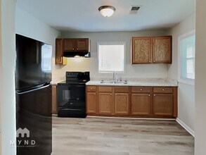 713 Woodward Rd in Birmingham, AL - Foto de edificio - Building Photo