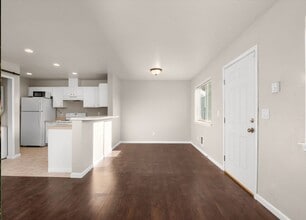 3508 S 45th St in Tacoma, WA - Building Photo - Building Photo