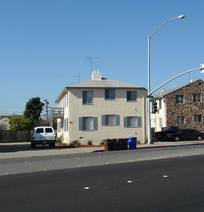 12429 San Pablo Ave in Richmond, CA - Building Photo - Building Photo