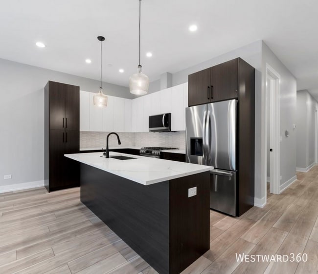 property at 4029 S Calumet Ave