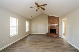 6651 Elmore Woods Cove in Memphis, TN - Building Photo - Building Photo