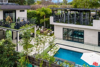 18589 Linnet St in Los Angeles, CA - Building Photo - Building Photo