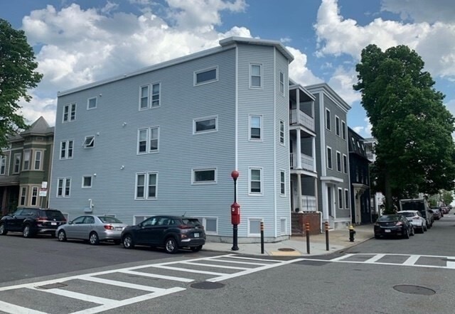 24 P St in Boston, MA - Building Photo - Building Photo