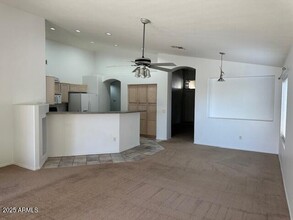 5307 W Kerry Ln in Glendale, AZ - Building Photo - Building Photo
