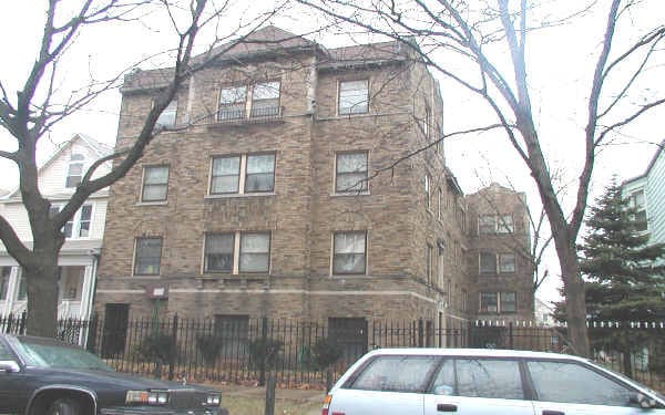 property at 2242 N Monticello Ave
