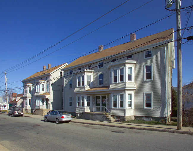 202-212 Globe St in Fall River, MA - Building Photo - Building Photo