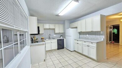 5563 Richardson St in Fort Worth, TX - Building Photo - Building Photo