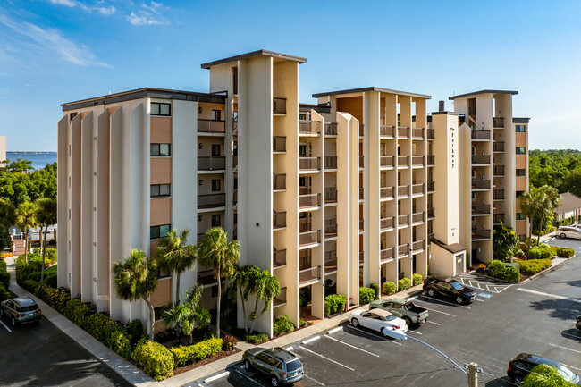 The Parkway in North Fort Myers, FL - Building Photo - Building Photo