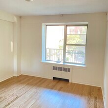 145 Pinckney St, Unit 207 in Boston, MA - Building Photo - Building Photo
