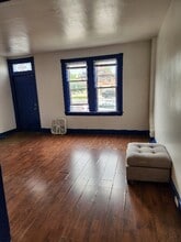 32 Darby Rd in Havertown, PA - Building Photo - Building Photo
