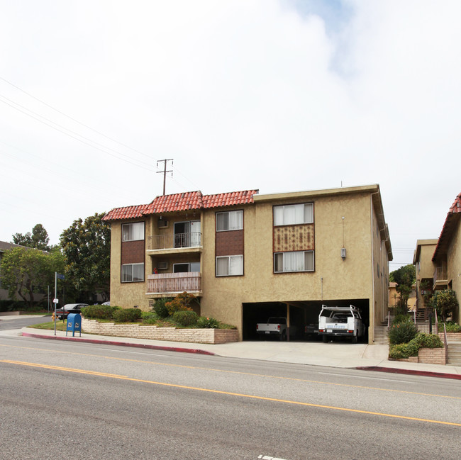 3486 Military Ave in Los Angeles, CA - Building Photo - Building Photo