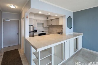 1001 Wilder Ave in Honolulu, HI - Building Photo - Building Photo