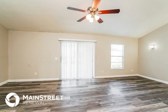 124 NE 7th Ave in Cape Coral, FL - Building Photo - Building Photo