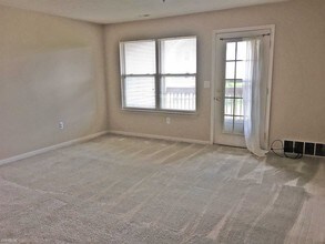 1377 Millbrook Trail in Ann Arbor, MI - Building Photo - Building Photo