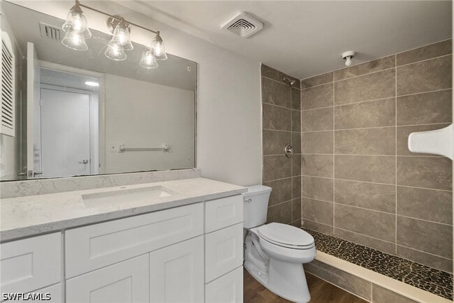 property at 1560 Colonial Blvd