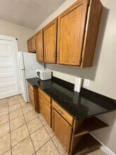 97 Marion St, Unit 1 in Somerville, MA - Foto de edificio - Building Photo