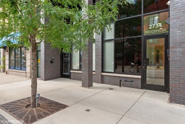 2734 N Lincoln Ave, Unit 3W in Chicago, IL - Building Photo - Building Photo