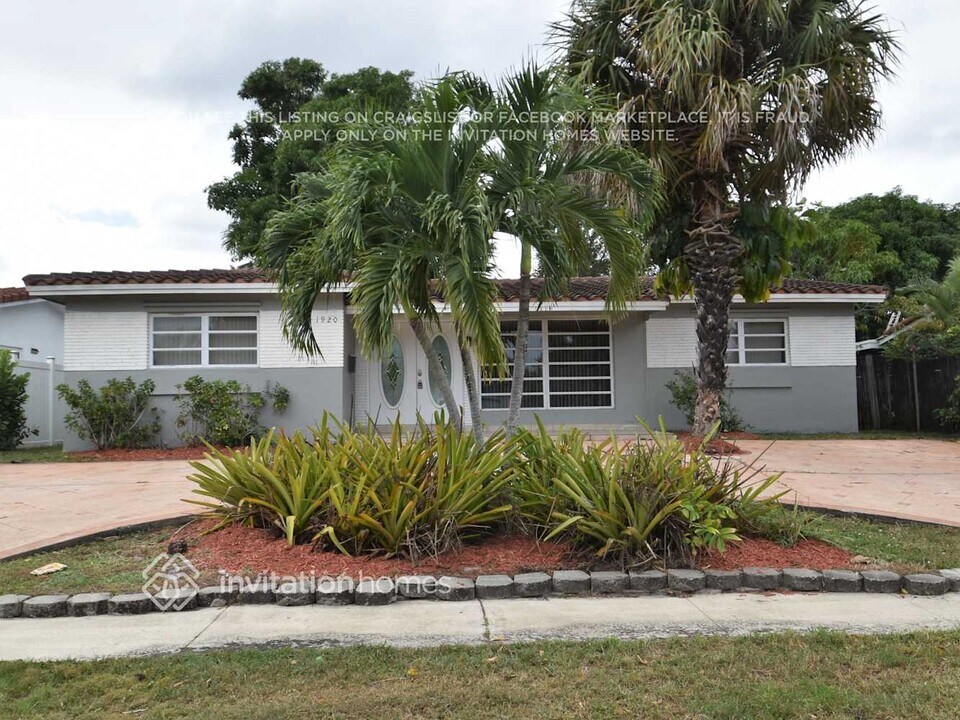 1920 N 53rd Ave in Hollywood, FL - Building Photo