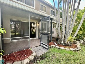 2119 Discovery Cir W in Deerfield Beach, FL - Building Photo - Building Photo