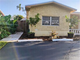 4121 Thomas St in Hollywood, FL - Building Photo