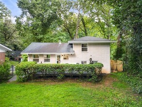 500 Collier Ridge Dr NW in Atlanta, GA - Building Photo - Building Photo