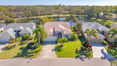 8921 Olde Hickory Ave in Sarasota, FL - Building Photo - Building Photo