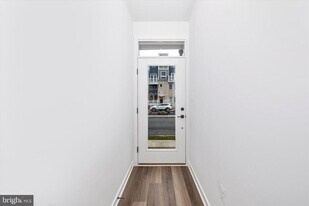 709 Iron Frg Rd in Frederick, MD - Building Photo