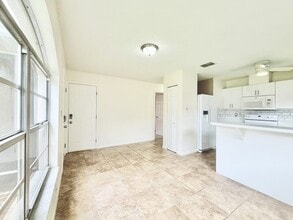 1521 13th St W in Palmetto, FL - Building Photo - Building Photo