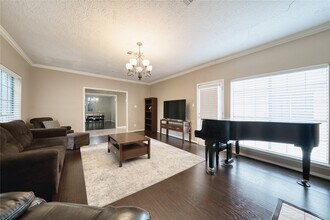 8006 Albin Ln in Houston, TX - Building Photo - Building Photo