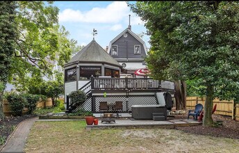 127 West End Ave in Haddonfield, NJ - Building Photo - Building Photo