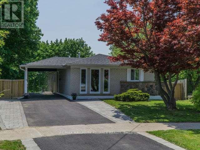 15 Grove Park Crescent