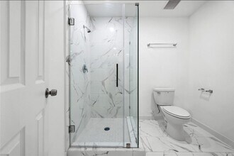 2310 Wavell St in Houston, TX - Building Photo - Building Photo