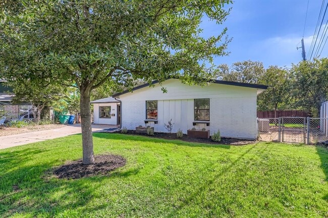 2014 Hardy Cir in Austin, TX - Building Photo - Building Photo