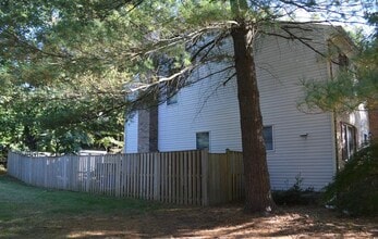 17129 Briardale Rd in Rockville, MD - Building Photo - Building Photo
