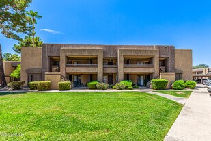 3601 W Tierra Buena Ln in Phoenix, AZ - Building Photo