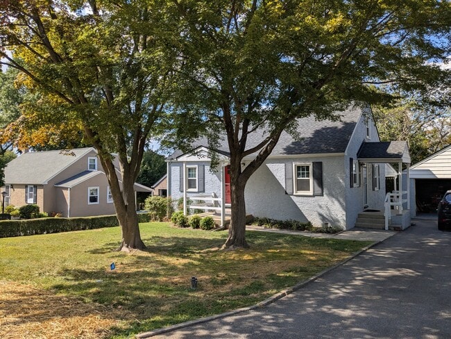 property at 31 Beechwood Ave