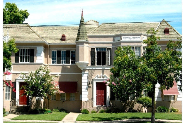 Normandie Mar Apartments in Fresno, CA - Building Photo